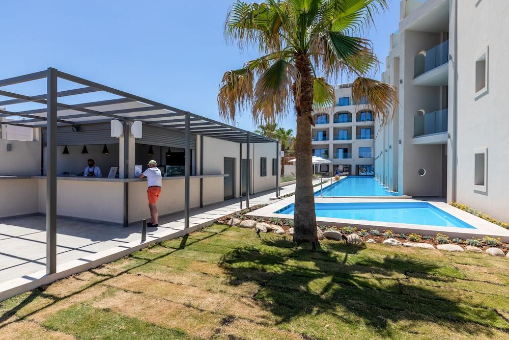 Agelia Beach Hotel Sfáka Extérieur photo
