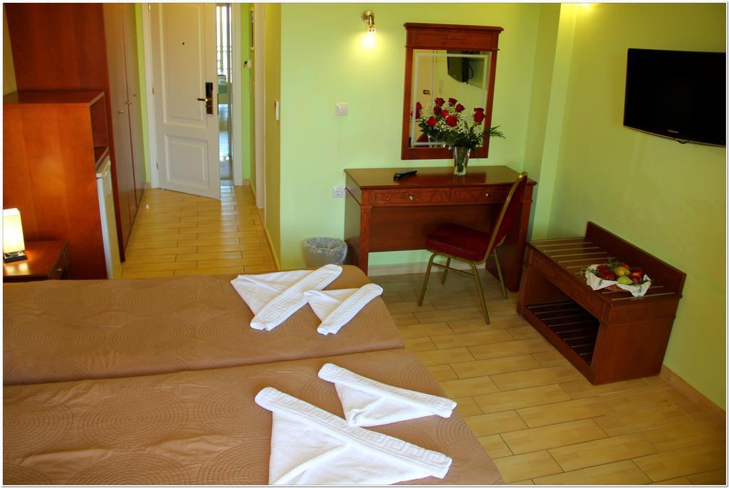 Agelia Beach Hotel Sfáka Extérieur photo